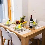 Summer Apartman